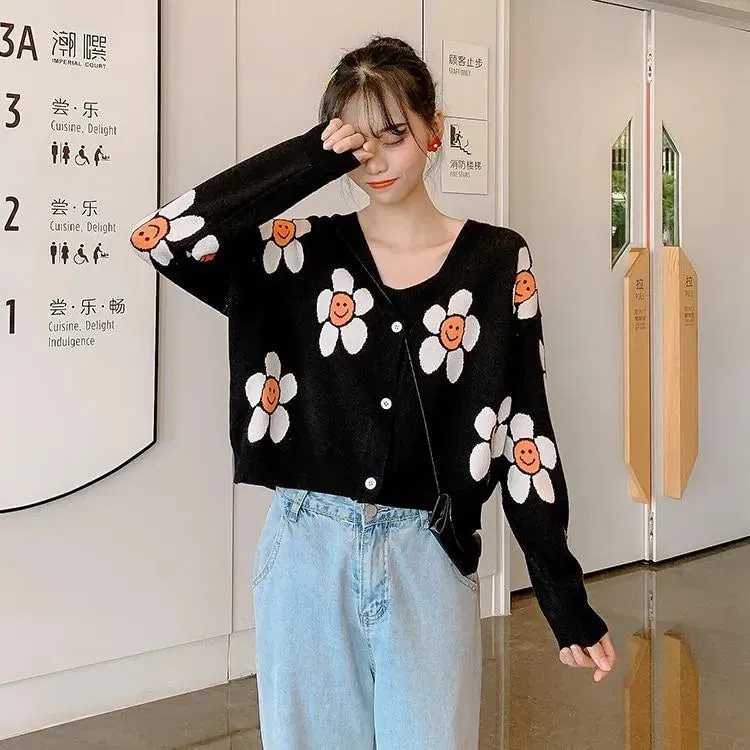 Daisy Print Women's Cardigan: Korean Style V-neck Knitted Cardigan with Floral Print