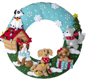 DIY Bucilla Christmas Dogs Puppy Pets Christmas Wreath Felt Craft Kit