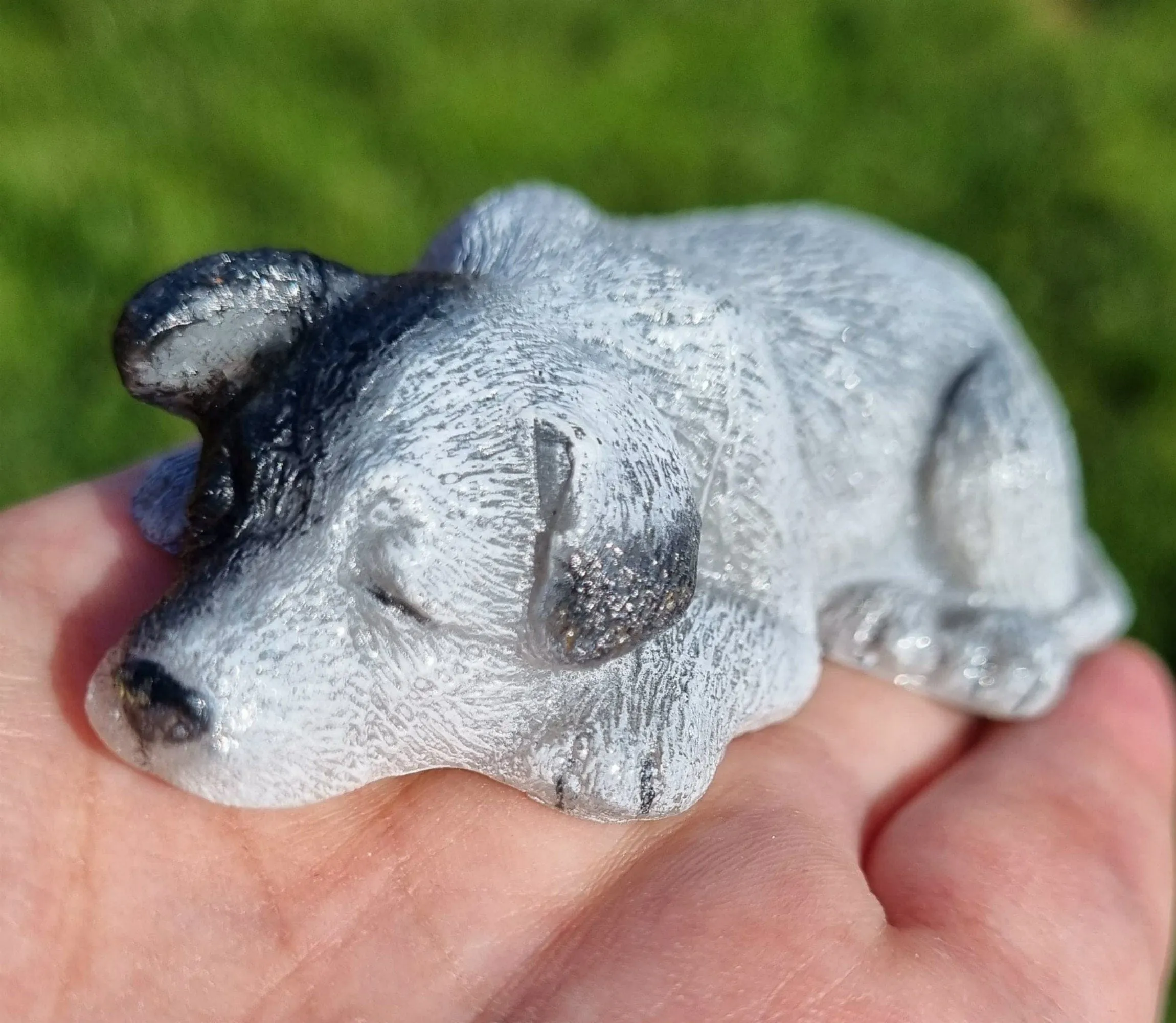 Hand painted resin 3D pet portrait, Pet memorial dog keepsake