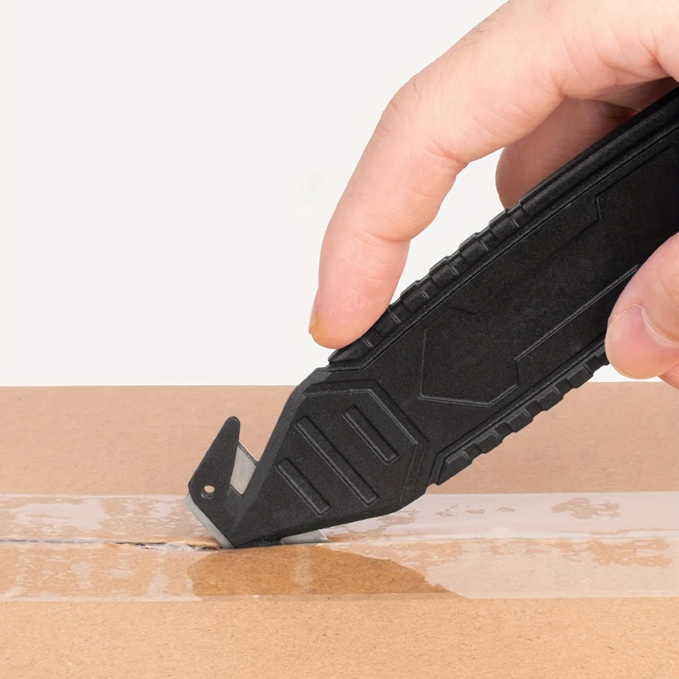 Universal Crafts Safety Edge Box Cutter